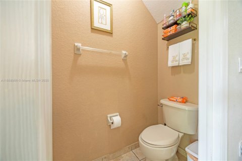 Touwnhouse à vendre à Lauderdale Lakes, Floride: 3 chambres, 127.93 m2 № 1979227 - photo 15