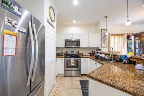 Touwnhouse à vendre à Lauderdale Lakes, Floride: 3 chambres, 127.93 m2 № 1979227 - photo 7