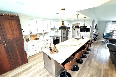 Villa ou maison à vendre à Spring Hill, Floride: 3 chambres, 163.88 m2 № 2399423 - photo 10
