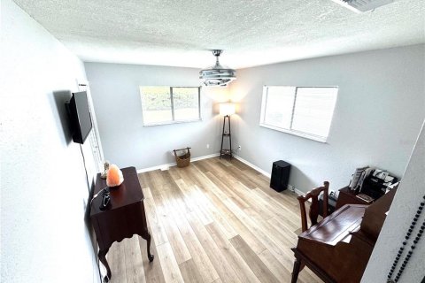 Villa ou maison à vendre à Spring Hill, Floride: 3 chambres, 163.88 m2 № 2399423 - photo 24