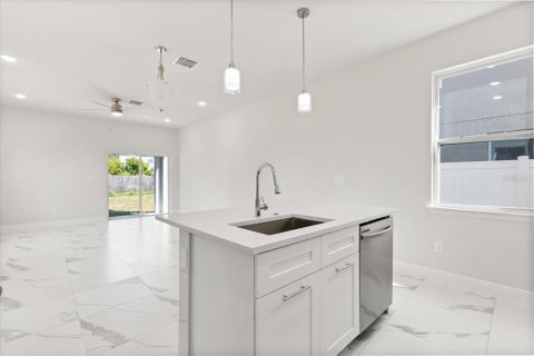 Купить виллу или дом в Киссимми, Флорида 3 комнаты, 163.32м2, № 2337421 - фото 4