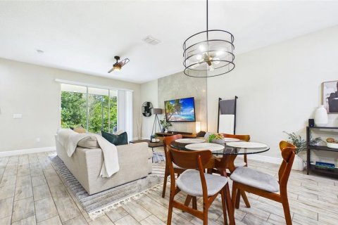 Купить таунхаус в Тампа, Флорида 9 комнат, 182.18м2, № 2258815 - фото 12