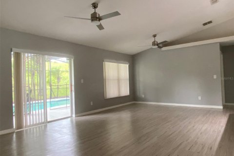 Villa ou maison à vendre à Clermont, Floride: 4 chambres, 136.19 m2 № 2411494 - photo 9