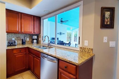 House in Port Charlotte, Florida 3 bedrooms, 184.88 sq.m. № 1407550 - photo 26