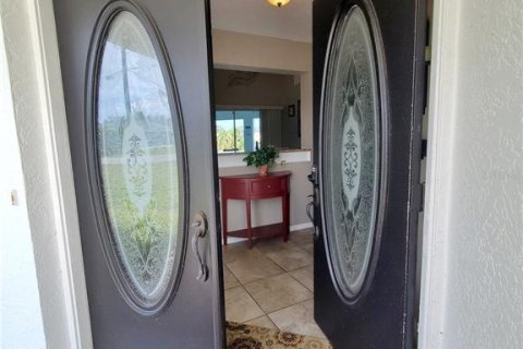 House in Port Charlotte, Florida 3 bedrooms, 184.88 sq.m. № 1407550 - photo 3