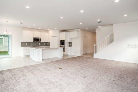 House in Poinciana, Florida 5 bedrooms, 260.31 sq.m. № 1656994 - photo 21