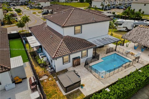 Casa en venta en Miami, Florida, 5 dormitorios, 296.45 m2 № 1927609 - foto 3