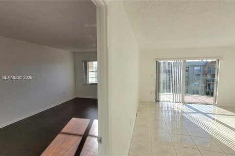 Снять в аренду кондоминиум в Майами, Флорида 1 спальня, 64.1м2, № 2006517 - фото 7