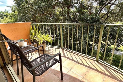 Condominio en Miami, Florida, 1 dormitorio  № 2006517