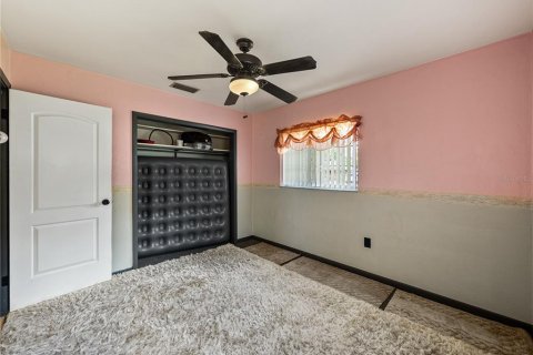 House in Winter Haven, Florida 3 bedrooms, 117.43 sq.m. № 1886264 - photo 19