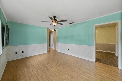 House in Winter Haven, Florida 3 bedrooms, 117.43 sq.m. № 1886264 - photo 10