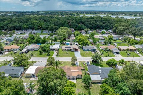 House in Winter Haven, Florida 3 bedrooms, 117.43 sq.m. № 1886264 - photo 2