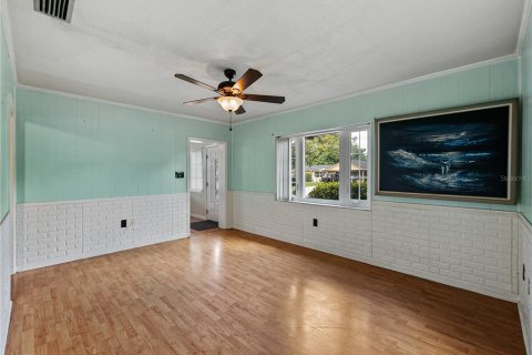 House in Winter Haven, Florida 3 bedrooms, 117.43 sq.m. № 1886264 - photo 11