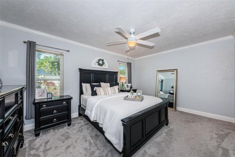 Villa ou maison à vendre à Largo, Floride: 3 chambres, 164.9 m2 № 2399348 - photo 8
