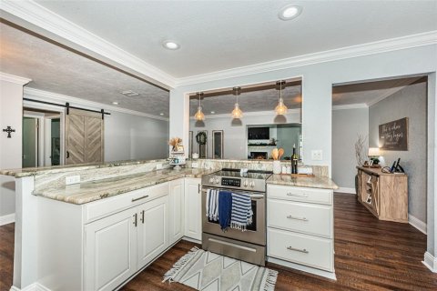 Villa ou maison à vendre à Largo, Floride: 3 chambres, 164.9 m2 № 2399348 - photo 7