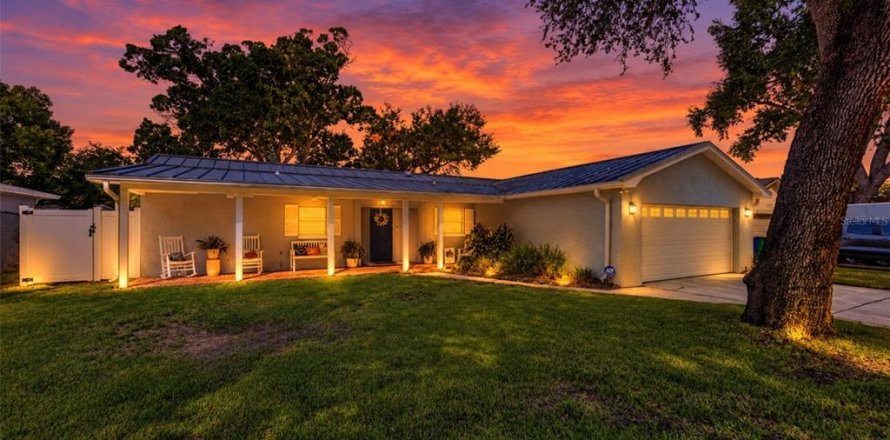 Villa ou maison à Largo, Floride 3 chambres, 164.9 m2 № 2399348