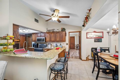House in Riverview, Florida 3 bedrooms, 232.35 sq.m. № 1747788 - photo 24