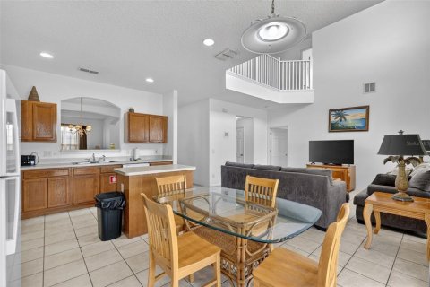 Casa en venta en Davenport, Florida, 6 dormitorios, 257.43 m2 № 2213429 - foto 15