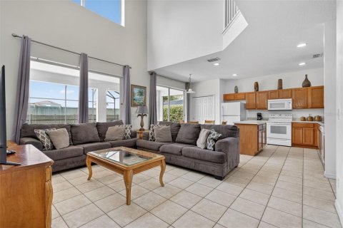 Casa en venta en Davenport, Florida, 6 dormitorios, 257.43 m2 № 2213429 - foto 18