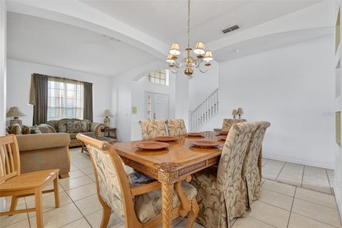 Casa en venta en Davenport, Florida, 6 dormitorios, 257.43 m2 № 2213429 - foto 10
