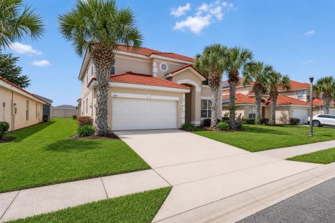 Casa en venta en Davenport, Florida, 6 dormitorios, 257.43 m2 № 2213429 - foto 2