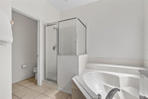 Casa en venta en Davenport, Florida, 6 dormitorios, 257.43 m2 № 2213429 - foto 27