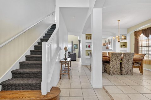 Casa en venta en Davenport, Florida, 6 dormitorios, 257.43 m2 № 2213429 - foto 5