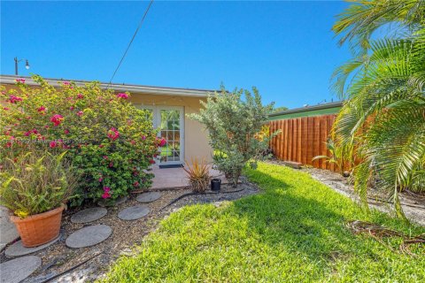 Villa ou maison à vendre à Pompano Beach, Floride: 3 chambres, 128.02 m2 № 1759025 - photo 30
