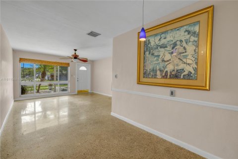 Villa ou maison à vendre à Pompano Beach, Floride: 3 chambres, 128.02 m2 № 1759025 - photo 10