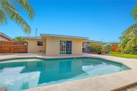 Villa ou maison à vendre à Pompano Beach, Floride: 3 chambres, 128.02 m2 № 1759025 - photo 5