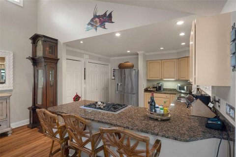 House in Crystal River, Florida 3 bedrooms, 166.67 sq.m. № 1658249 - photo 12