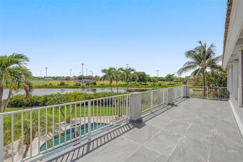 Casa en venta en Pembroke Pines, Florida, 4 dormitorios, 293.2 m2 № 2270353 - foto 25