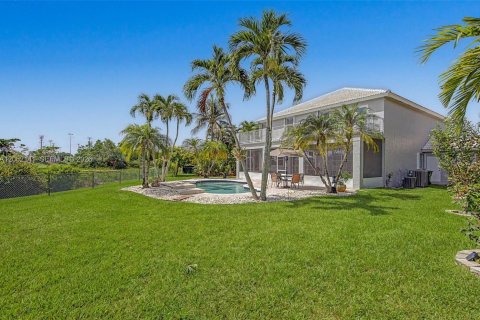 Casa en venta en Pembroke Pines, Florida, 4 dormitorios, 293.2 m2 № 2270353 - foto 16