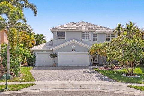 Casa en Pembroke Pines, Florida 4 dormitorios, 293.2 m2 № 2270353