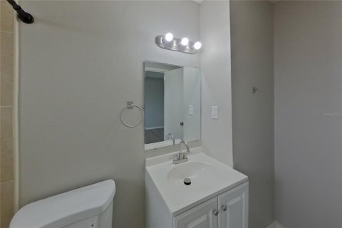 Villa ou maison à louer à Largo, Floride: 4 chambres, 107.49 m2 № 2385931 - photo 7