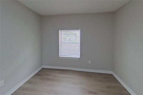 Villa ou maison à louer à Largo, Floride: 4 chambres, 107.49 m2 № 2385931 - photo 10