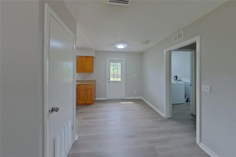 Villa ou maison à louer à Largo, Floride: 4 chambres, 107.49 m2 № 2385931 - photo 4