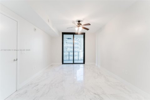 Condo in Miami, Florida, 2 bedrooms  № 1781484 - photo 19