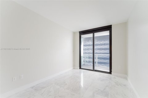 Condo in Miami, Florida, 2 bedrooms  № 1781484 - photo 25