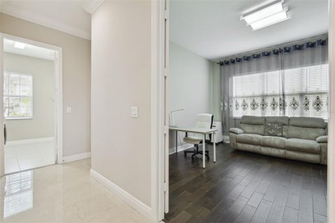 Casa en venta en Wesley Chapel, Florida, 5 dormitorios, 415.46 m2 № 1918952 - foto 3