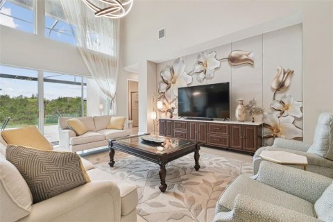 Casa en venta en Wesley Chapel, Florida, 5 dormitorios, 415.46 m2 № 1918952 - foto 10