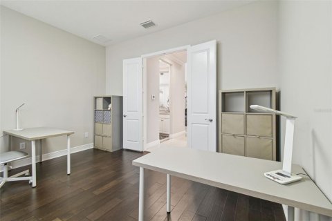 Casa en venta en Wesley Chapel, Florida, 5 dormitorios, 415.46 m2 № 1918952 - foto 7