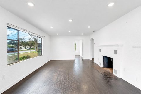 Commercial property in Longwood, Florida 225.94 sq.m. № 2404608 - photo 16