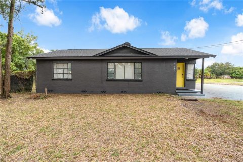 Commercial property in Longwood, Florida 225.94 sq.m. № 2404608 - photo 11