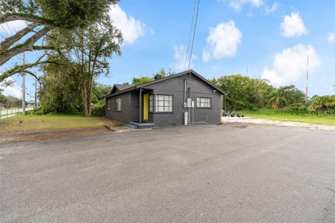 Commercial property in Longwood, Florida 225.94 sq.m. № 2404608 - photo 12