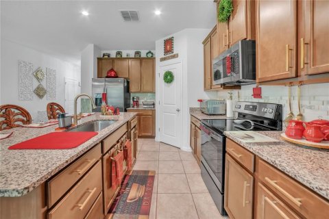 House in Davenport, Florida 3 bedrooms, 168.62 sq.m. № 1813289 - photo 19