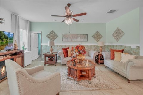 House in Davenport, Florida 3 bedrooms, 168.62 sq.m. № 1813289 - photo 11