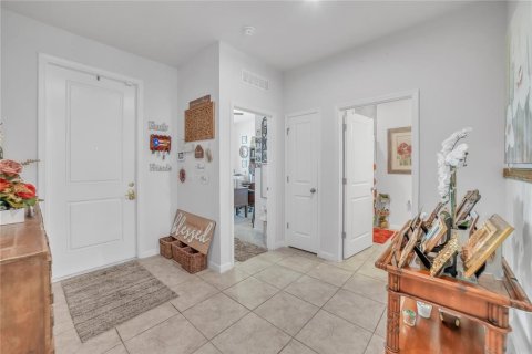 House in Davenport, Florida 3 bedrooms, 168.62 sq.m. № 1813289 - photo 7