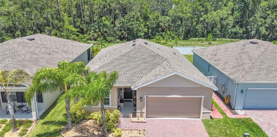 House in Davenport, Florida 3 bedrooms, 168.62 sq.m. № 1813289