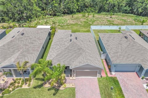 House in Davenport, Florida 3 bedrooms, 168.62 sq.m. № 1813289 - photo 2